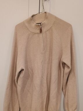 Men's Beige Half-Zip Knit Sweater - Classic Zip-Up Pullover